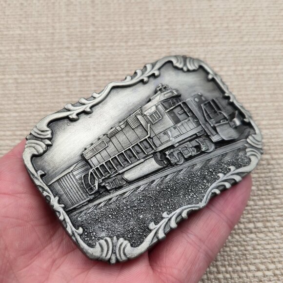 Locomotive Train Year 1984 Vintage Belt Buckle B885 - Picture 2 of 7